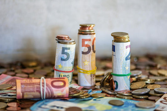 How to Perform Dazzling Coin Rolls Like a Pro