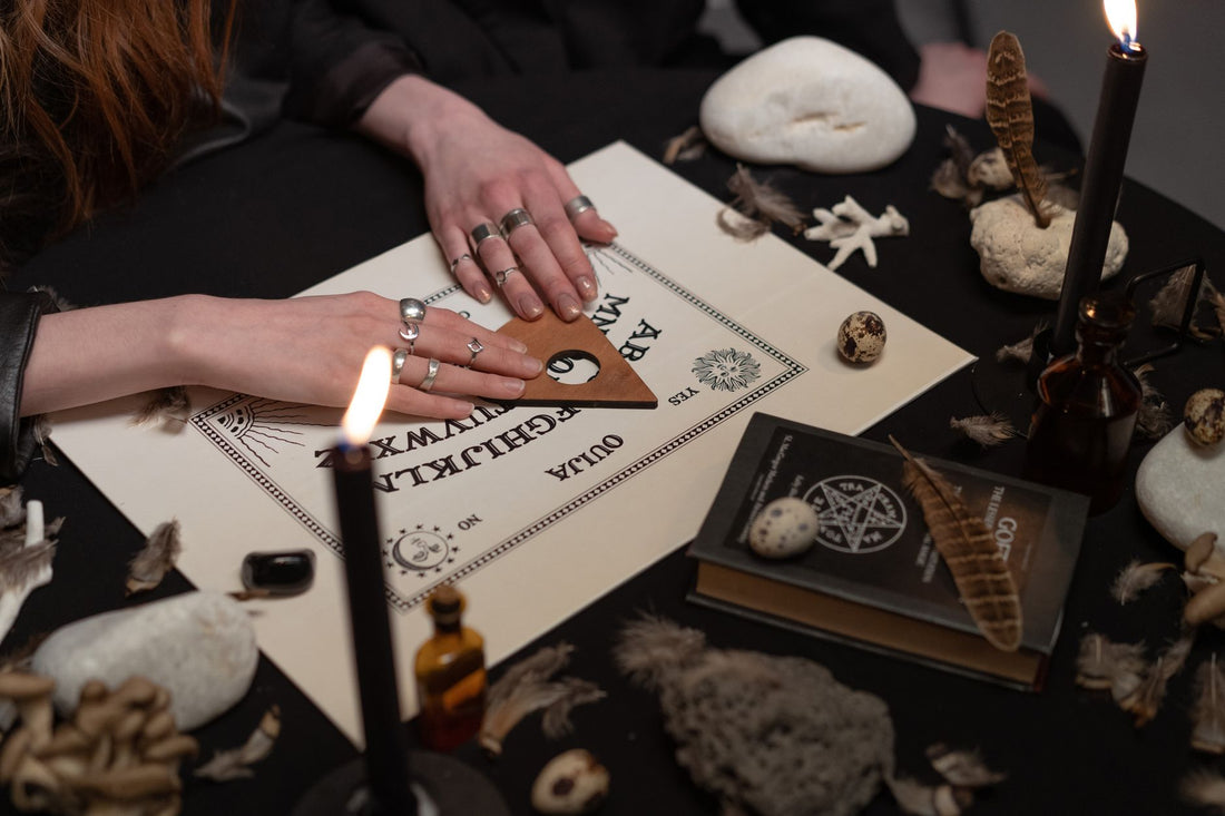 Perfect Séance Performances with Mentalism Techniques