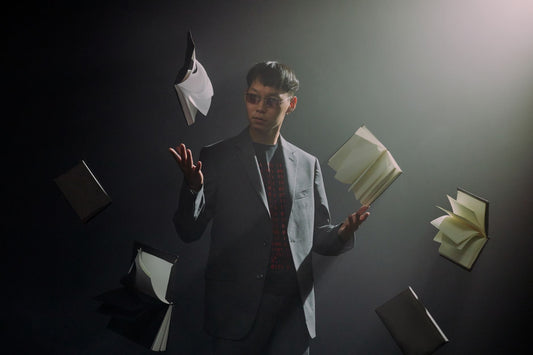 Comprehensive Guide to Modern Magic Performance Books