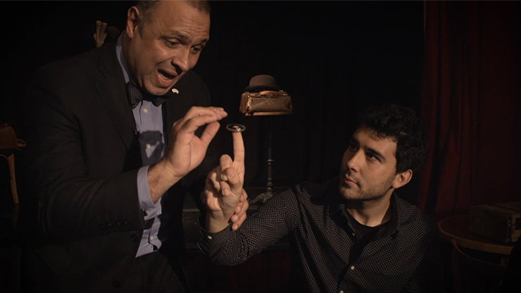 Aperture (Gimmick and Online Instructions) by Eric Jones and Tango Magic