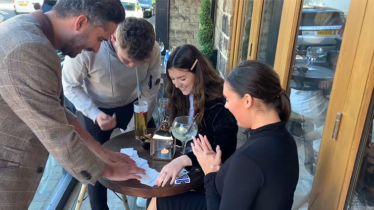 instaCAAN RED by Joel Dickinson - Trick