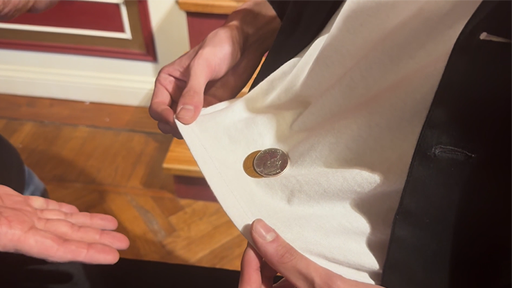 Super Scotch and Soda (US Half Dollar and English Penny) by Tango Magic