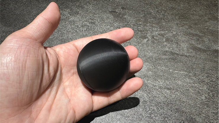 Hyper Silk Ball by Peng Min & Storm Creative (Black)