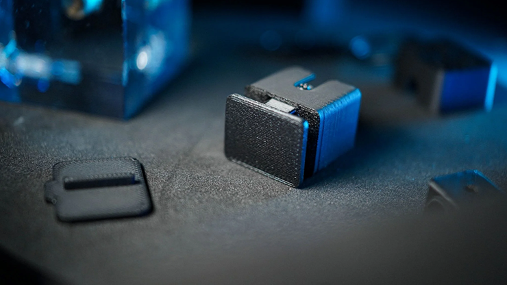 The EDC Holder by Mai Bro & TCC Magic